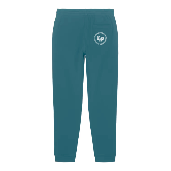 Rückansicht: DRB Jogginghose Stargazer – Rückseite mit DRB-Logo, Bio-Baumwolle, Medium Fit